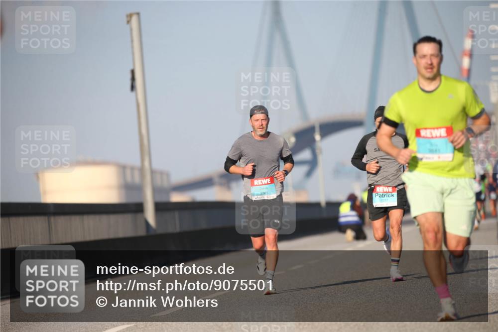 03.10.2025 - Köhlbrandbrückenlauf Jannik Wohlers http://msf.ph/oto/9075501 03.10.2025 09:41:54 Position 3 3785, 1037 meine-sportfotos.de