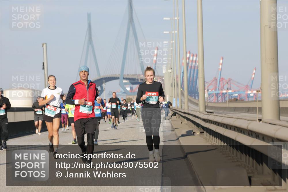 03.10.2025 - Köhlbrandbrückenlauf Jannik Wohlers http://msf.ph/oto/9075502 03.10.2025 09:51:31 Position 3 1134, 208 meine-sportfotos.de