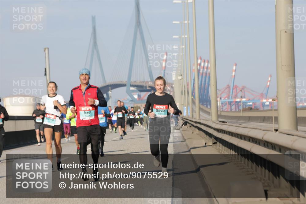 03.10.2025 - Köhlbrandbrückenlauf Jannik Wohlers http://msf.ph/oto/9075529 03.10.2025 09:51:31 Position 3 1134, 1208 meine-sportfotos.de