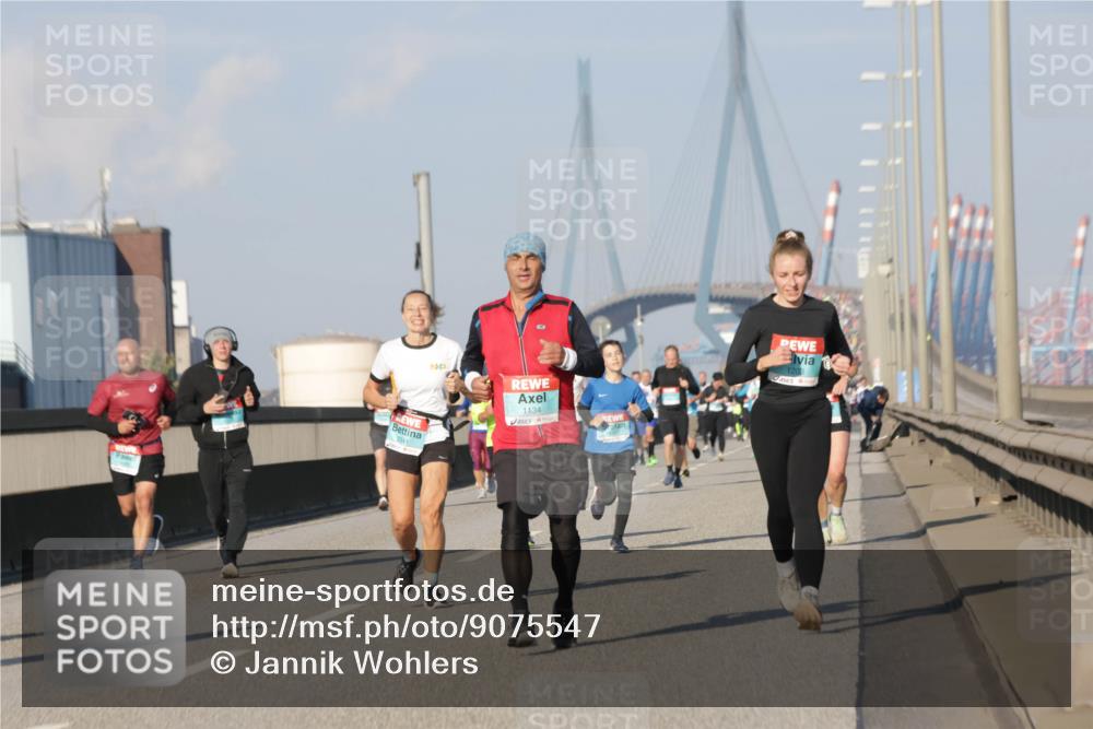 03.10.2025 - Köhlbrandbrückenlauf Jannik Wohlers http://msf.ph/oto/9075547 03.10.2025 09:51:32 Position 3 3341, 1134 meine-sportfotos.de