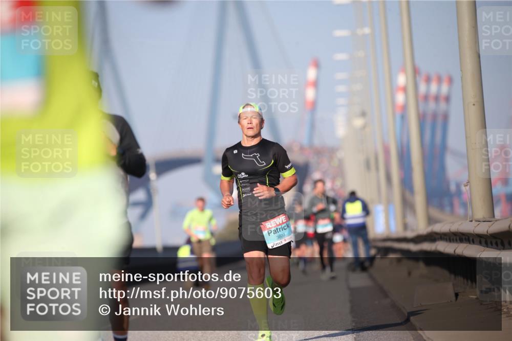 03.10.2025 - Köhlbrandbrückenlauf Jannik Wohlers http://msf.ph/oto/9075603 03.10.2025 09:41:59 Position 3 3609 meine-sportfotos.de
