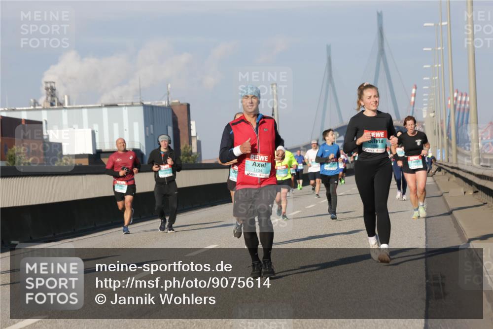 03.10.2025 - Köhlbrandbrückenlauf Jannik Wohlers http://msf.ph/oto/9075614 03.10.2025 09:51:34 Position 3 1134, 1208 meine-sportfotos.de