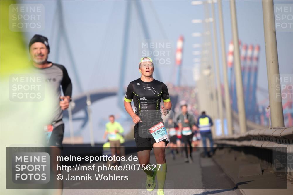 03.10.2025 - Köhlbrandbrückenlauf Jannik Wohlers http://msf.ph/oto/9075627 03.10.2025 09:41:59 Position 3 3609 meine-sportfotos.de