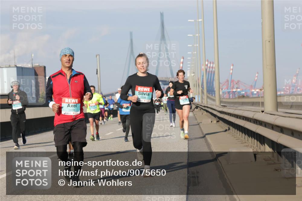 03.10.2025 - Köhlbrandbrückenlauf Jannik Wohlers http://msf.ph/oto/9075650 03.10.2025 09:51:35 Position 3 1134, 1208, 9 meine-sportfotos.de
