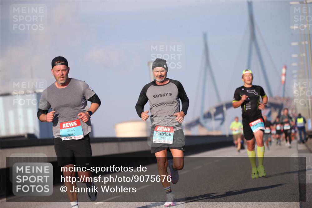 03.10.2025 - Köhlbrandbrückenlauf Jannik Wohlers http://msf.ph/oto/9075676 03.10.2025 09:42:00 Position 3 3785, 1037 meine-sportfotos.de