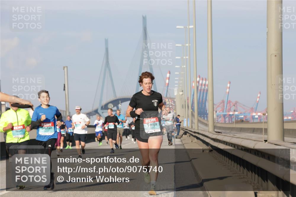 03.10.2025 - Köhlbrandbrückenlauf Jannik Wohlers http://msf.ph/oto/9075740 03.10.2025 09:51:38 Position 3 3497, 1412 meine-sportfotos.de