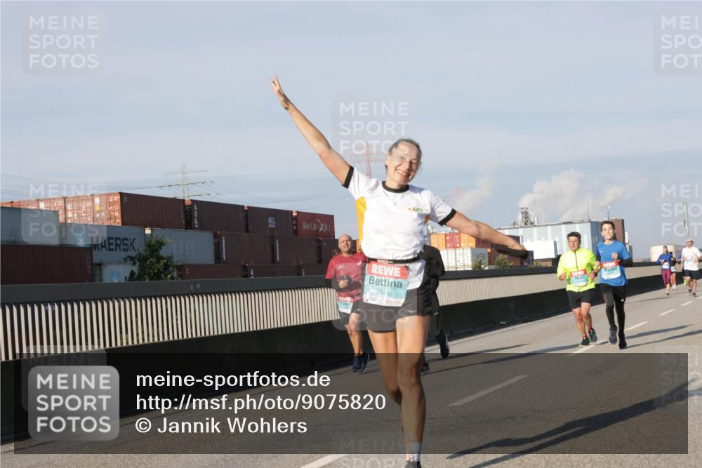 03.10.2025 - Köhlbrandbrückenlauf Jannik Wohlers http://msf.ph/oto/9075820 03.10.2025 09:51:39 Position 3 3341 meine-sportfotos.de