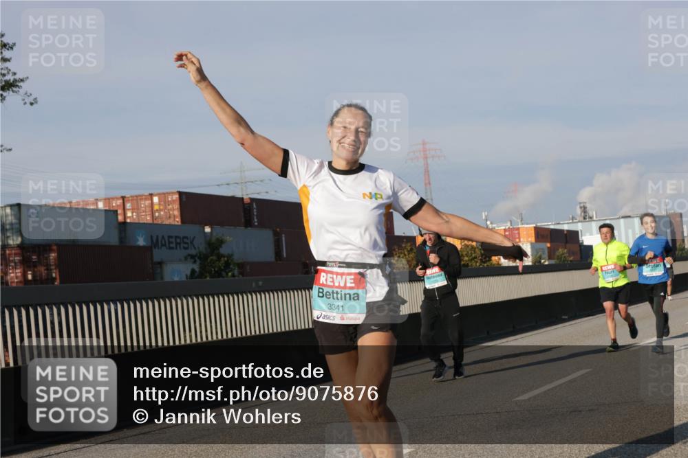 03.10.2025 - Köhlbrandbrückenlauf Jannik Wohlers http://msf.ph/oto/9075876 03.10.2025 09:51:40 Position 3 3341 meine-sportfotos.de