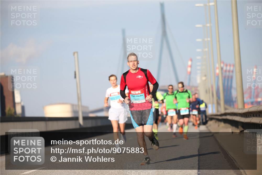 03.10.2025 - Köhlbrandbrückenlauf Jannik Wohlers http://msf.ph/oto/9075883 03.10.2025 09:42:27 Position 3 3490 meine-sportfotos.de