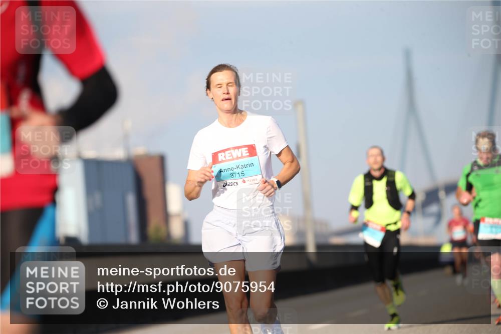 03.10.2025 - Köhlbrandbrückenlauf Jannik Wohlers http://msf.ph/oto/9075954 03.10.2025 09:42:31 Position 3 3715 meine-sportfotos.de