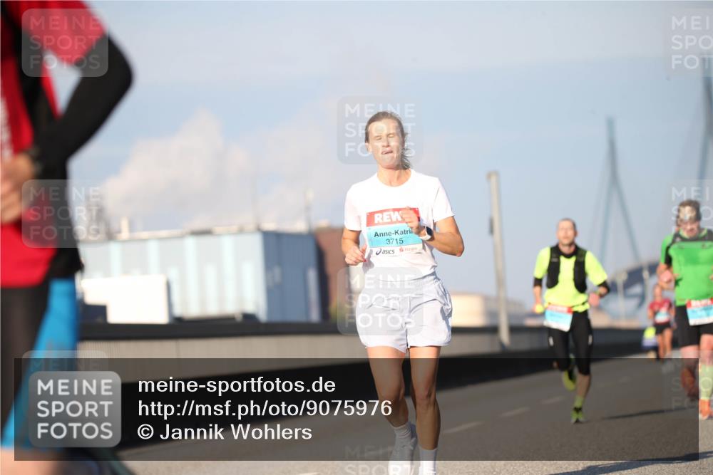 03.10.2025 - Köhlbrandbrückenlauf Jannik Wohlers http://msf.ph/oto/9075976 03.10.2025 09:42:31 Position 3 3715 meine-sportfotos.de