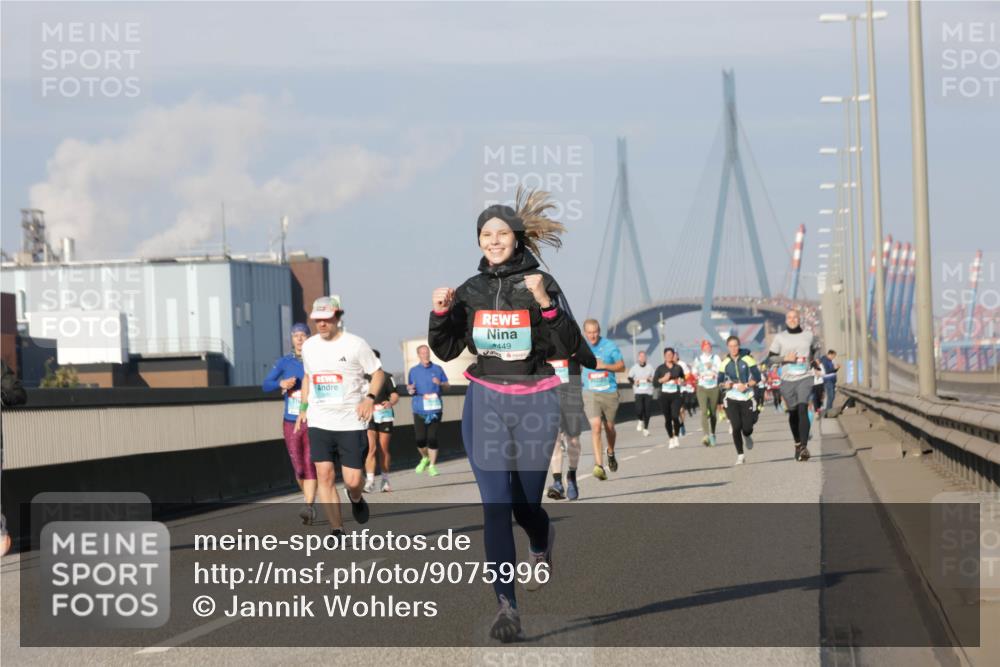 03.10.2025 - Köhlbrandbrückenlauf Jannik Wohlers http://msf.ph/oto/9075996 03.10.2025 09:51:44 Position 3 10, 449 meine-sportfotos.de