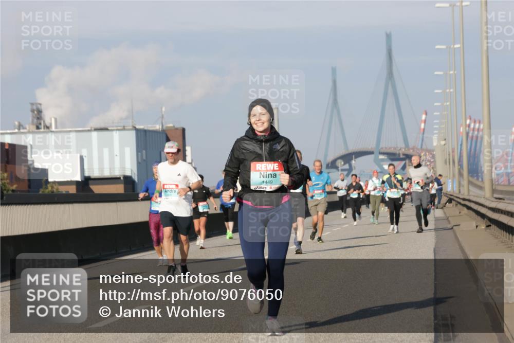 03.10.2025 - Köhlbrandbrückenlauf Jannik Wohlers http://msf.ph/oto/9076050 03.10.2025 09:51:44 Position 3 1449 meine-sportfotos.de