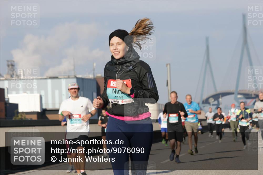 03.10.2025 - Köhlbrandbrückenlauf Jannik Wohlers http://msf.ph/oto/9076090 03.10.2025 09:51:45 Position 3 1449 meine-sportfotos.de