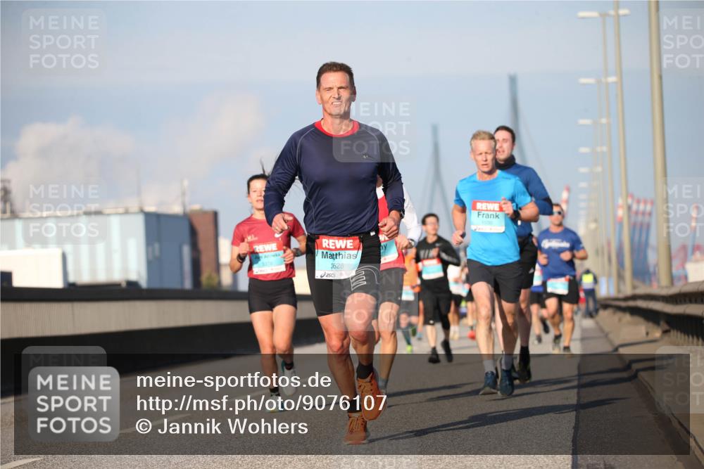 03.10.2025 - Köhlbrandbrückenlauf Jannik Wohlers http://msf.ph/oto/9076107 03.10.2025 09:42:44 Position 3 3376, 628, 1030 meine-sportfotos.de