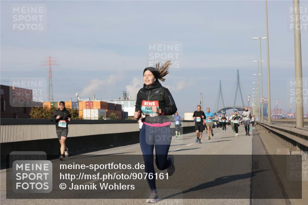 03.10.2025 - Köhlbrandbrückenlauf Jannik Wohlers http://msf.ph/oto/9076161 03.10.2025 09:51:46 Position 3 449 meine-sportfotos.de