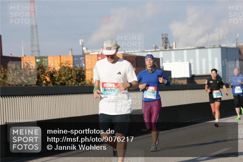 03.10.2025 - Köhlbrandbrückenlauf Jannik Wohlers http://msf.ph/oto/9076217 03.10.2025 09:51:48 Position 3 3481, 3492 meine-sportfotos.de