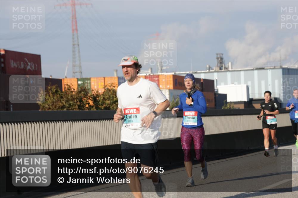03.10.2025 - Köhlbrandbrückenlauf Jannik Wohlers http://msf.ph/oto/9076245 03.10.2025 09:51:49 Position 3 3481, 3492 meine-sportfotos.de
