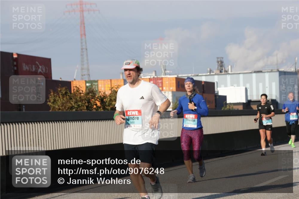 03.10.2025 - Köhlbrandbrückenlauf Jannik Wohlers http://msf.ph/oto/9076248 03.10.2025 09:51:49 Position 3 3481, 3492 meine-sportfotos.de