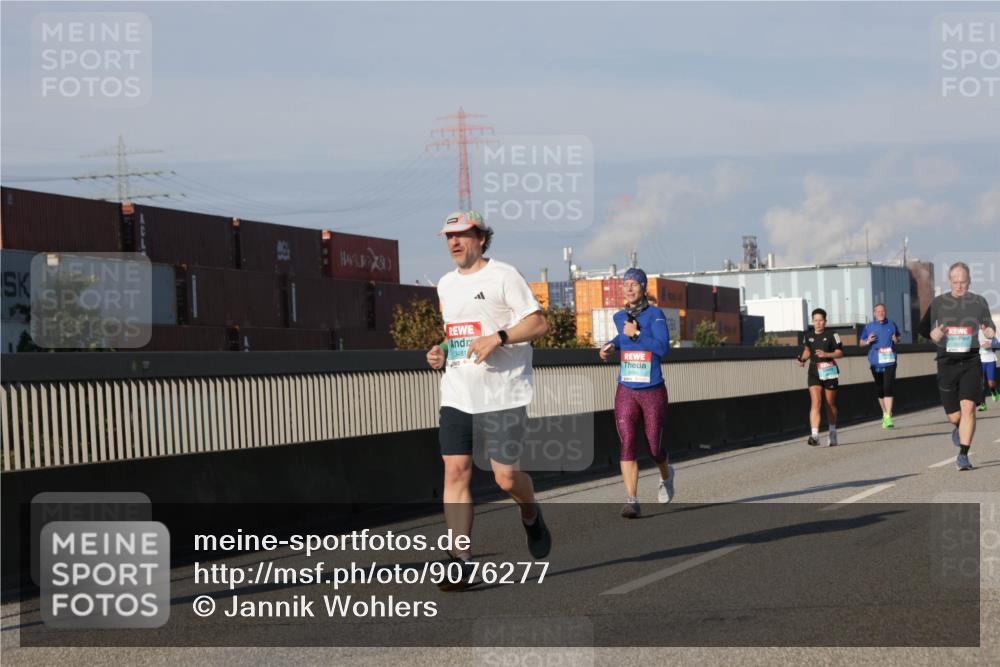 03.10.2025 - Köhlbrandbrückenlauf Jannik Wohlers http://msf.ph/oto/9076277 03.10.2025 09:51:49 Position 3 3481 meine-sportfotos.de