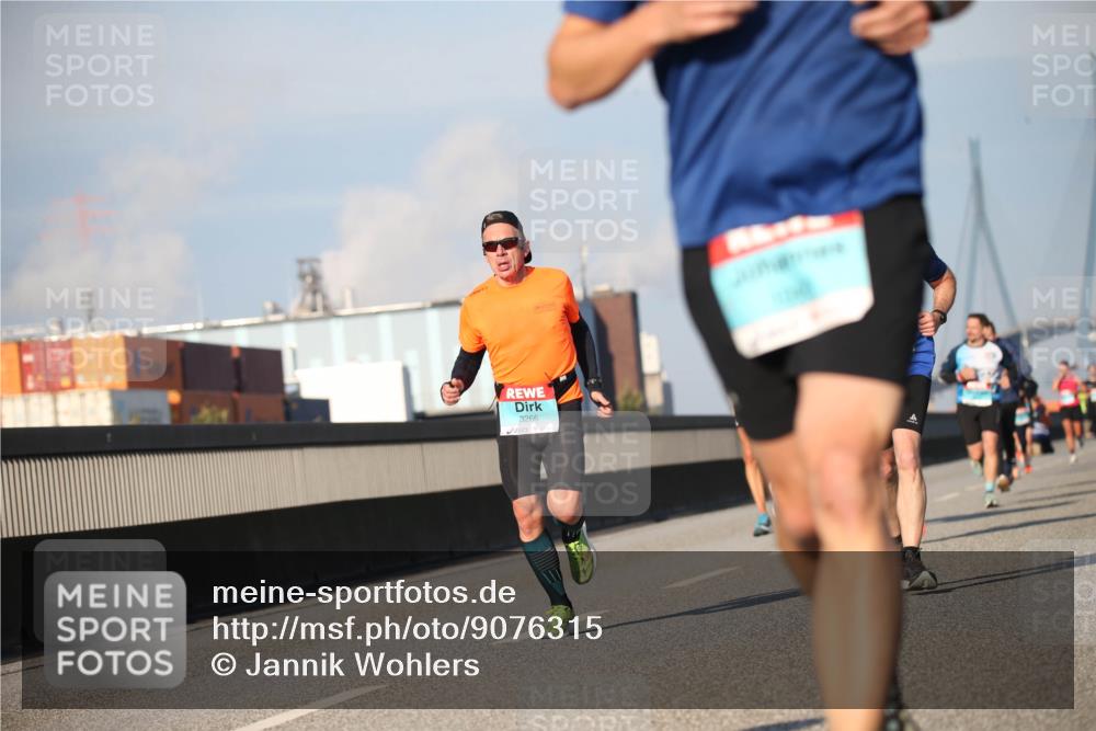 03.10.2025 - Köhlbrandbrückenlauf Jannik Wohlers http://msf.ph/oto/9076315 03.10.2025 09:42:51 Position 3 3266 meine-sportfotos.de