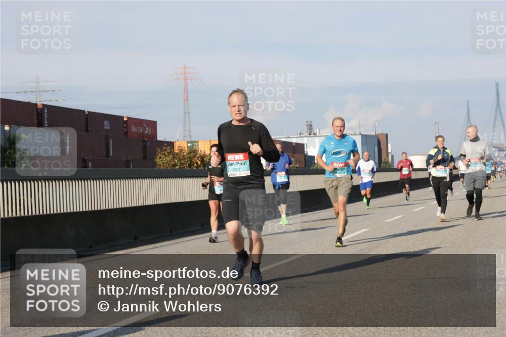03.10.2025 - Köhlbrandbrückenlauf Jannik Wohlers http://msf.ph/oto/9076392 03.10.2025 09:51:53 Position 3 2807 meine-sportfotos.de
