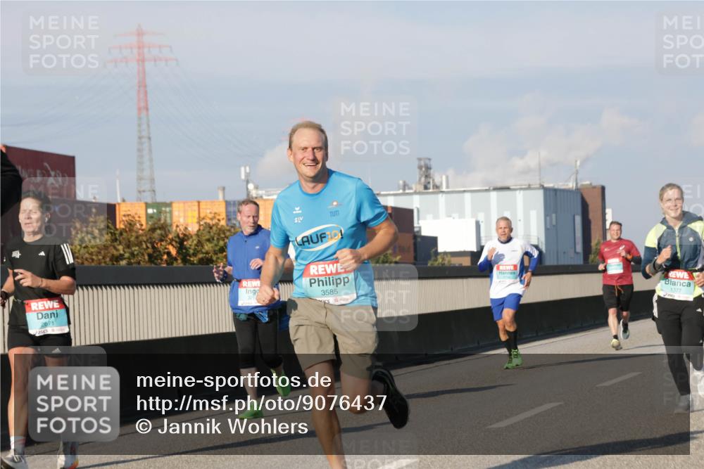 03.10.2025 - Köhlbrandbrückenlauf Jannik Wohlers http://msf.ph/oto/9076437 03.10.2025 09:51:55 Position 3 2671, 10, 3585, 1377 meine-sportfotos.de