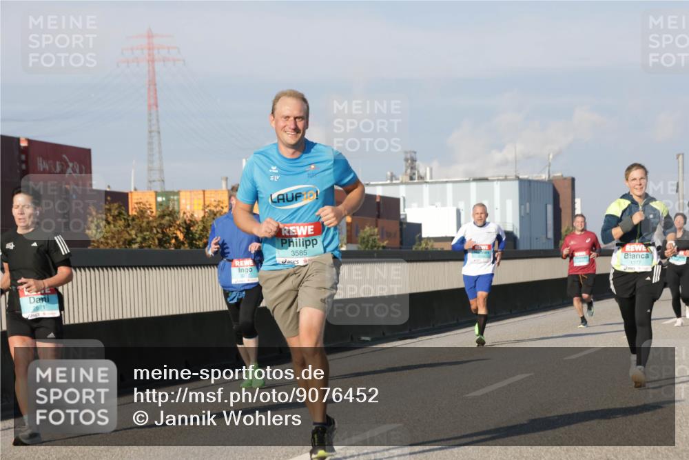 03.10.2025 - Köhlbrandbrückenlauf Jannik Wohlers http://msf.ph/oto/9076452 03.10.2025 09:51:55 Position 3 3585, 2671, 1377 meine-sportfotos.de