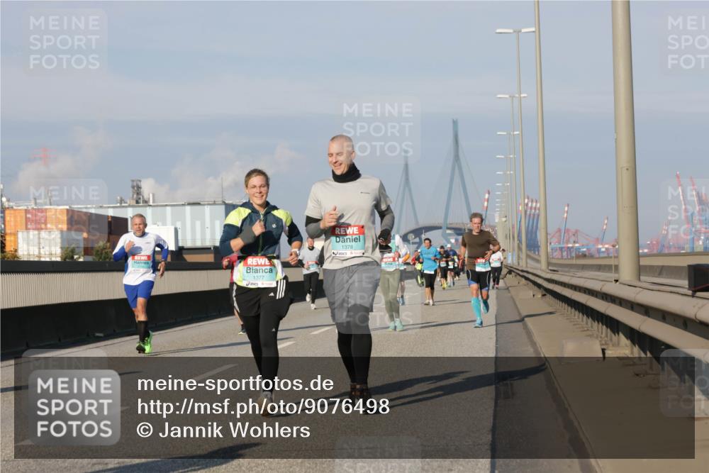 03.10.2025 - Köhlbrandbrückenlauf Jannik Wohlers http://msf.ph/oto/9076498 03.10.2025 09:51:56 Position 3 1377, 1378 meine-sportfotos.de