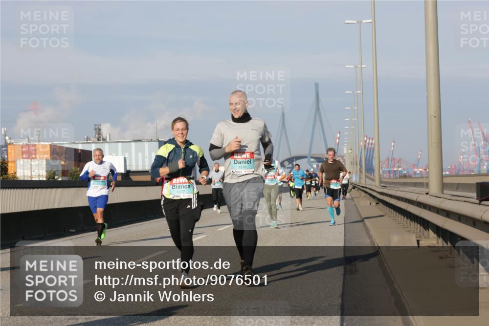 03.10.2025 - Köhlbrandbrückenlauf Jannik Wohlers http://msf.ph/oto/9076501 03.10.2025 09:51:56 Position 3 1377, 1378 meine-sportfotos.de