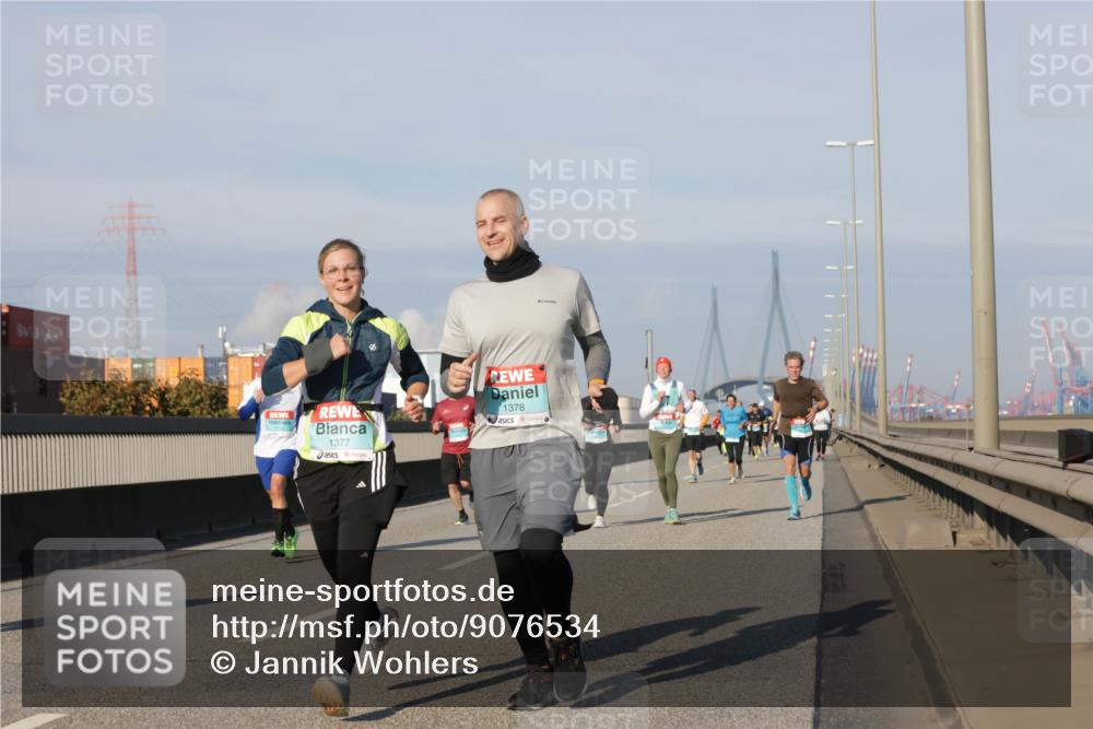 03.10.2025 - Köhlbrandbrückenlauf Jannik Wohlers http://msf.ph/oto/9076534 03.10.2025 09:51:58 Position 3 1377, 1378 meine-sportfotos.de
