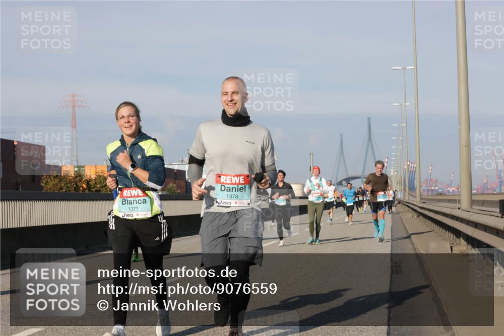 03.10.2025 - Köhlbrandbrückenlauf Jannik Wohlers http://msf.ph/oto/9076559 03.10.2025 09:51:58 Position 3 1377, 1378 meine-sportfotos.de