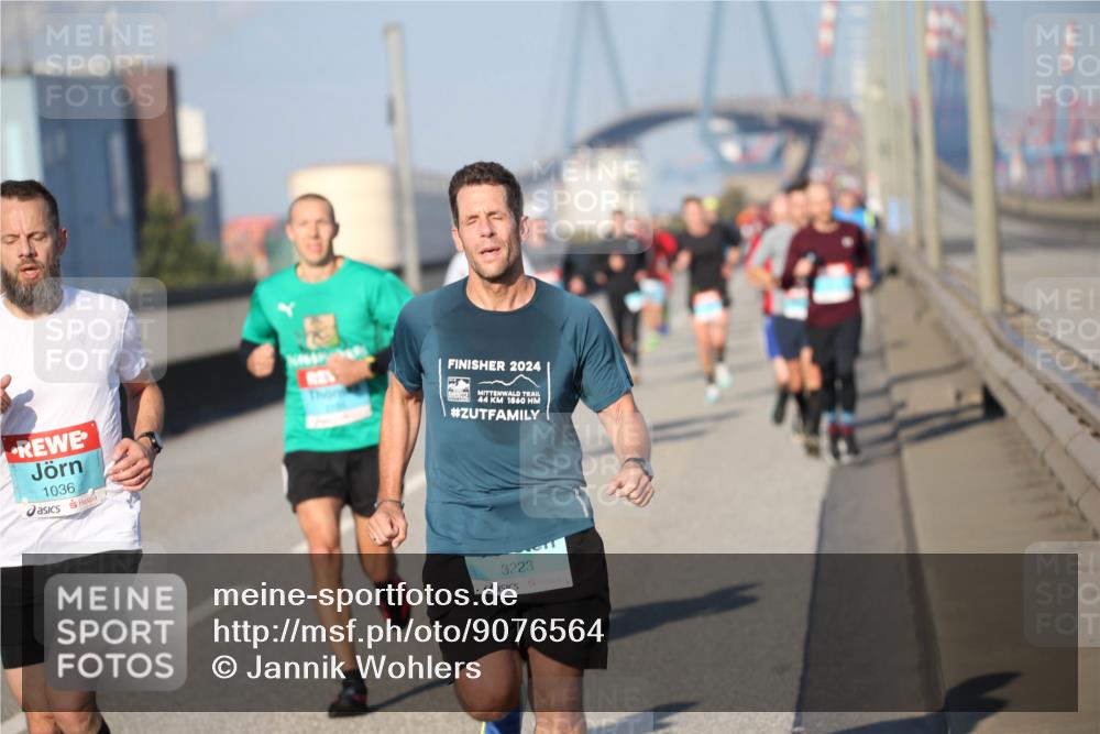 03.10.2025 - Köhlbrandbrückenlauf Jannik Wohlers http://msf.ph/oto/9076564 03.10.2025 09:43:15 Position 3 1036, 2024, 44, 1860, 3223 meine-sportfotos.de