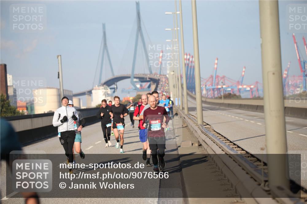 03.10.2025 - Köhlbrandbrückenlauf Jannik Wohlers http://msf.ph/oto/9076566 03.10.2025 09:43:17 Position 3 3834 meine-sportfotos.de
