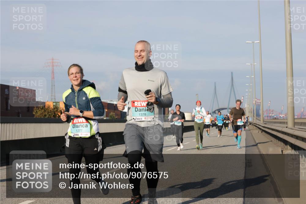 03.10.2025 - Köhlbrandbrückenlauf Jannik Wohlers http://msf.ph/oto/9076575 03.10.2025 09:51:58 Position 3 1377, 1378 meine-sportfotos.de