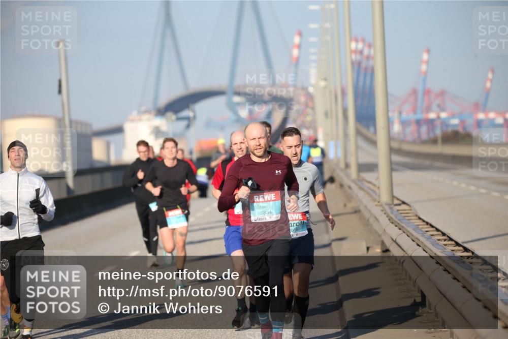 03.10.2025 - Köhlbrandbrückenlauf Jannik Wohlers http://msf.ph/oto/9076591 03.10.2025 09:43:19 Position 3 3834, 069 meine-sportfotos.de