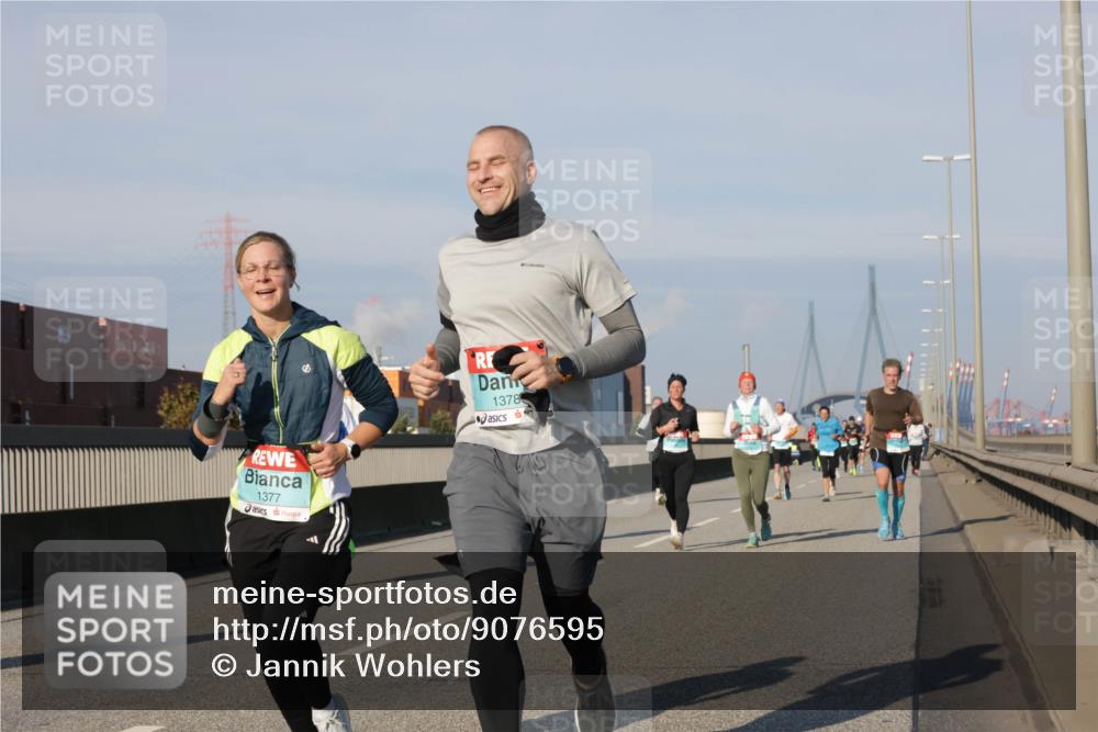03.10.2025 - Köhlbrandbrückenlauf Jannik Wohlers http://msf.ph/oto/9076595 03.10.2025 09:51:58 Position 3 1377, 1378, 410 meine-sportfotos.de