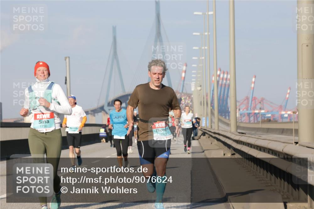 03.10.2025 - Köhlbrandbrückenlauf Jannik Wohlers http://msf.ph/oto/9076624 03.10.2025 09:52:00 Position 3 1730, 2903 meine-sportfotos.de