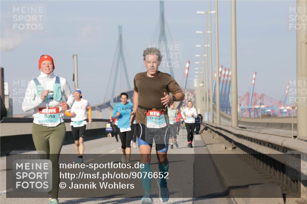 03.10.2025 - Köhlbrandbrückenlauf Jannik Wohlers http://msf.ph/oto/9076652 03.10.2025 09:52:00 Position 3 1730, 2903 meine-sportfotos.de