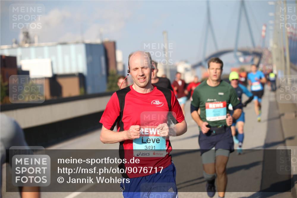 03.10.2025 - Köhlbrandbrückenlauf Jannik Wohlers http://msf.ph/oto/9076717 03.10.2025 09:43:24 Position 3 3491 meine-sportfotos.de