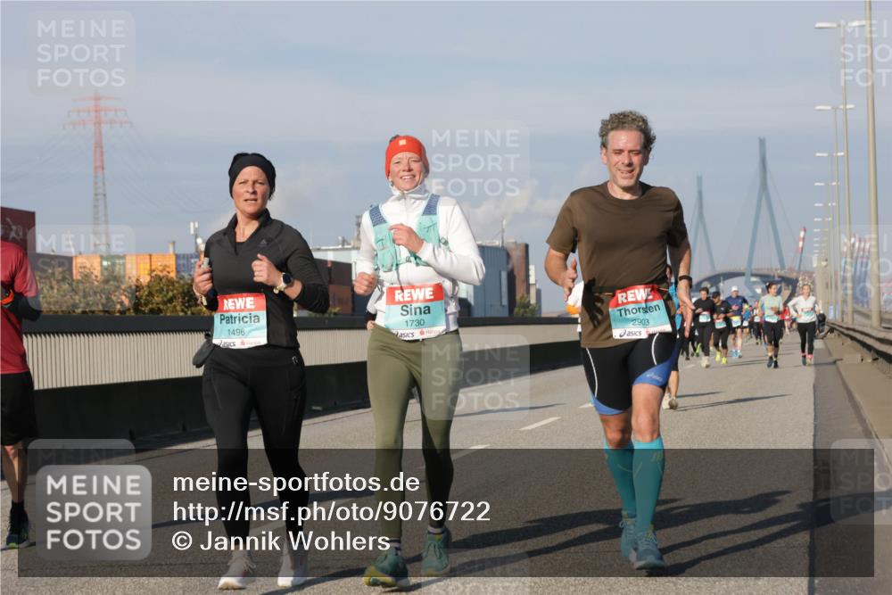 03.10.2025 - Köhlbrandbrückenlauf Jannik Wohlers http://msf.ph/oto/9076722 03.10.2025 09:52:02 Position 3 1496, 1730, 2903 meine-sportfotos.de