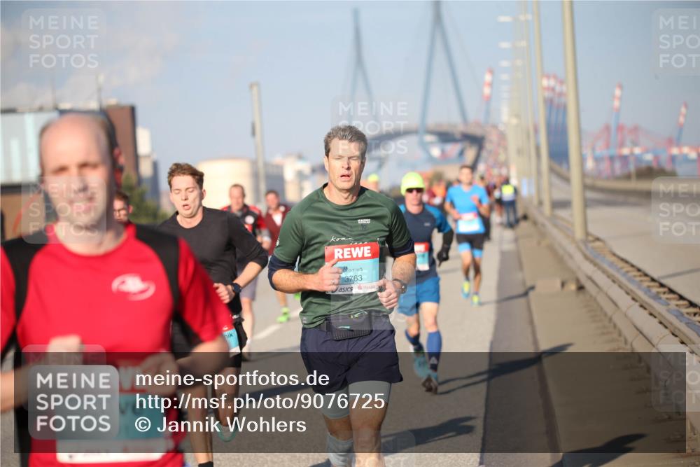 03.10.2025 - Köhlbrandbrückenlauf Jannik Wohlers http://msf.ph/oto/9076725 03.10.2025 09:43:25 Position 3 3401, 3763 meine-sportfotos.de