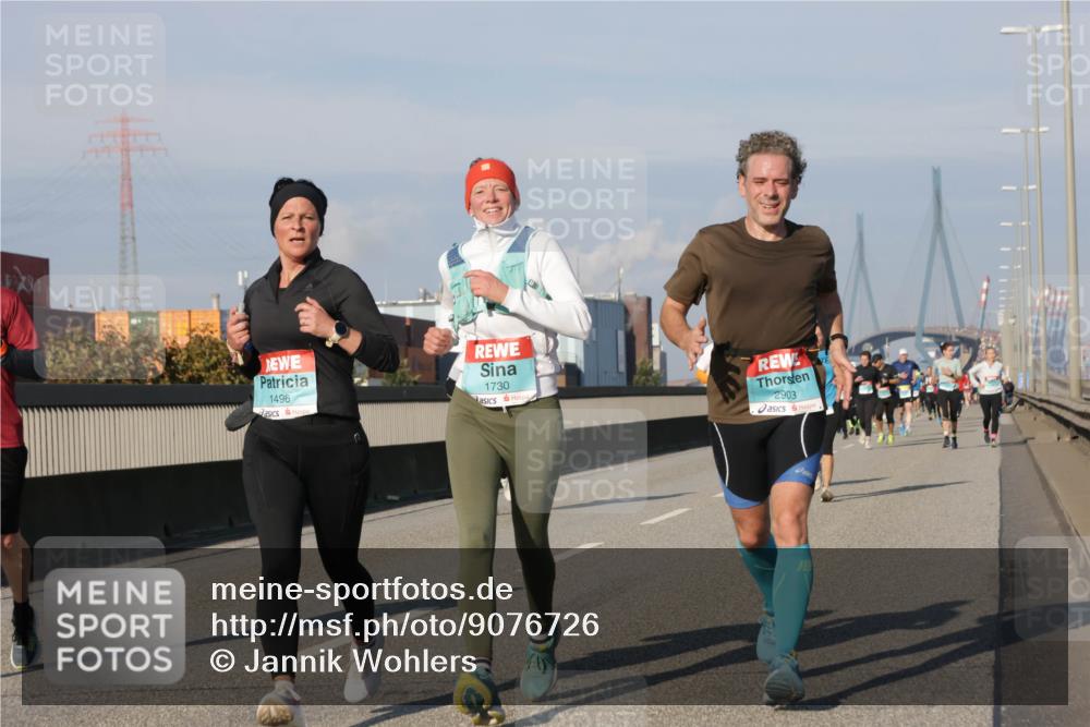 03.10.2025 - Köhlbrandbrückenlauf Jannik Wohlers http://msf.ph/oto/9076726 03.10.2025 09:52:03 Position 3 1496, 1730, 2903 meine-sportfotos.de