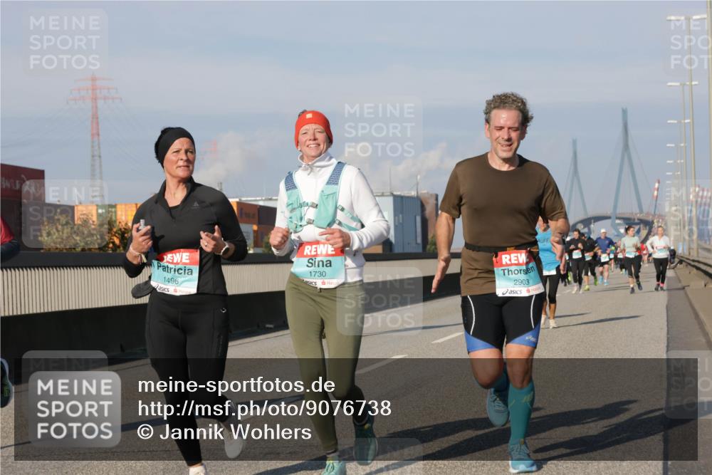 03.10.2025 - Köhlbrandbrückenlauf Jannik Wohlers http://msf.ph/oto/9076738 03.10.2025 09:52:03 Position 3 1496, 1730, 2903 meine-sportfotos.de