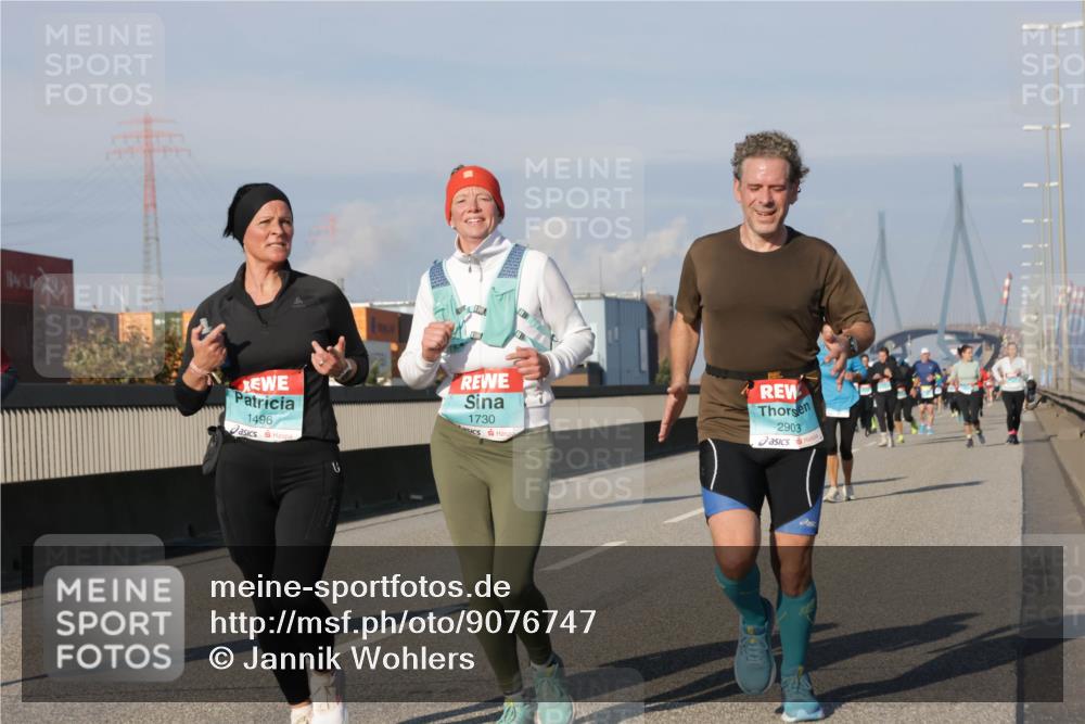 03.10.2025 - Köhlbrandbrückenlauf Jannik Wohlers http://msf.ph/oto/9076747 03.10.2025 09:52:03 Position 3 1496, 1730, 2903 meine-sportfotos.de