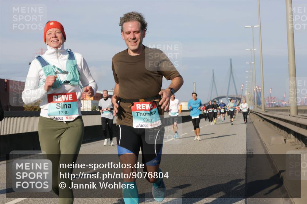 03.10.2025 - Köhlbrandbrückenlauf Jannik Wohlers http://msf.ph/oto/9076804 03.10.2025 09:52:04 Position 3 1730, 2903 meine-sportfotos.de