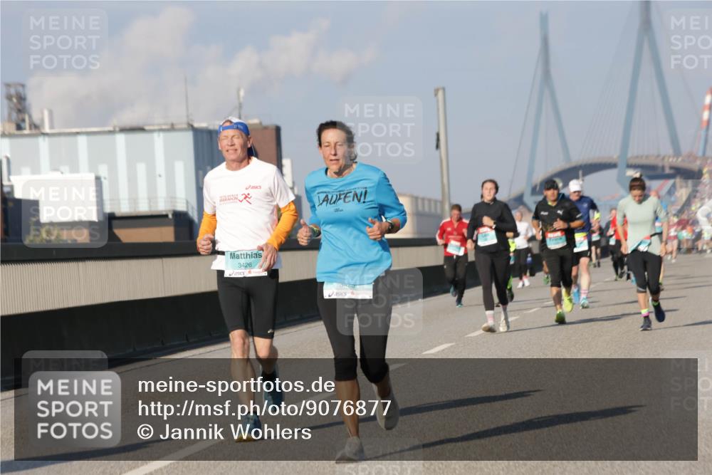 03.10.2025 - Köhlbrandbrückenlauf Jannik Wohlers http://msf.ph/oto/9076877 03.10.2025 09:52:05 Position 3 3426, 3425 meine-sportfotos.de