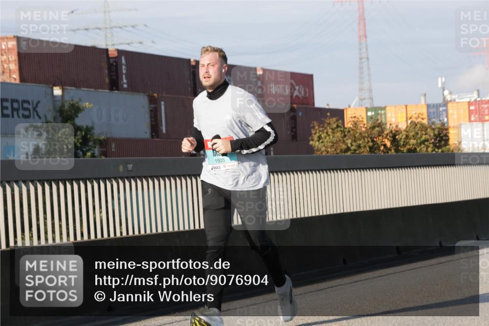 03.10.2025 - Köhlbrandbrückenlauf Jannik Wohlers http://msf.ph/oto/9076904 03.10.2025 09:52:07 Position 3 1505 meine-sportfotos.de