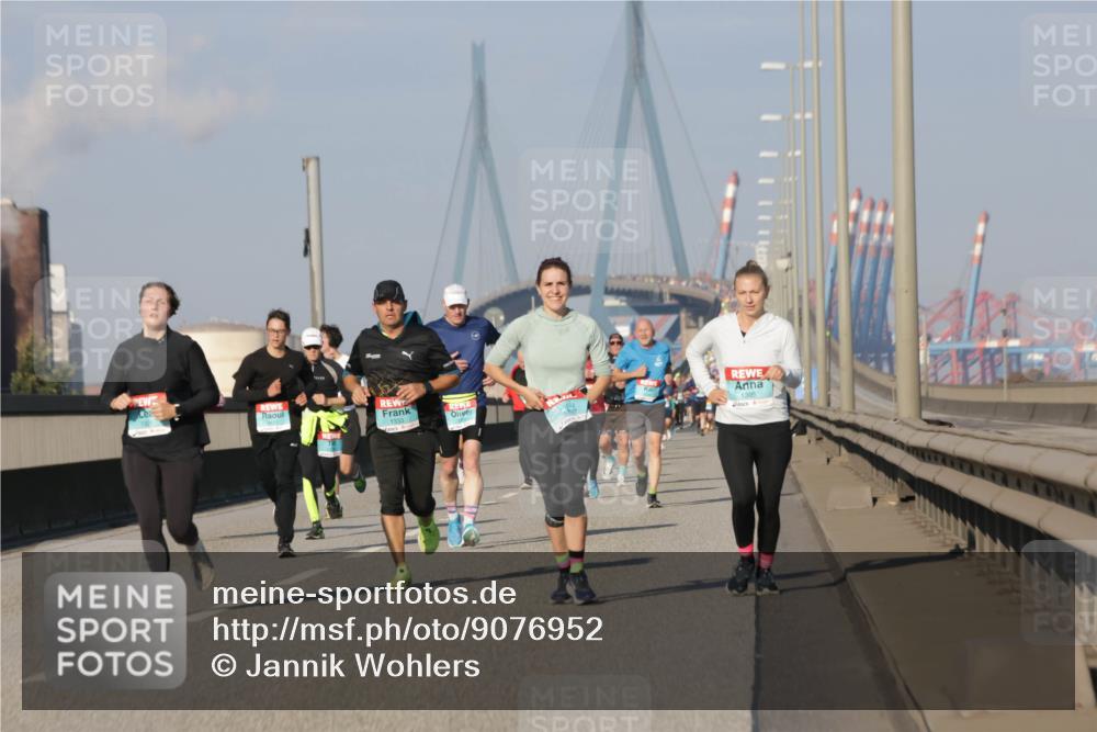 03.10.2025 - Köhlbrandbrückenlauf Jannik Wohlers http://msf.ph/oto/9076952 03.10.2025 09:52:09 Position 3 1333, 1395, 6 meine-sportfotos.de