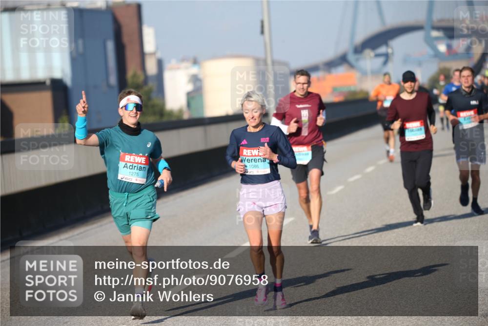 03.10.2025 - Köhlbrandbrückenlauf Jannik Wohlers http://msf.ph/oto/9076958 03.10.2025 09:43:37 Position 3 1275, 1086 meine-sportfotos.de